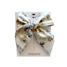 Load image into Gallery viewer, Beatrice