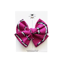 Load image into Gallery viewer, Sara