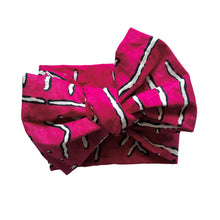 Load image into Gallery viewer, Sara