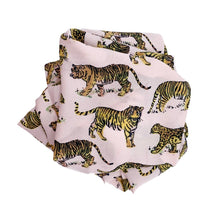 Load image into Gallery viewer, Lily