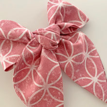Load image into Gallery viewer, Brielle Biggie Bow
