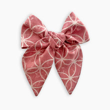 Load image into Gallery viewer, Brielle Biggie Bow
